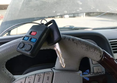 2006 Lincoln Navigator Luxury/Ultimate from USA, damaged, VIN 5LMFU28596LJ00723